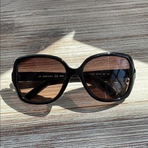 ‼️PRICE DROP Fendi Sunglasses in perfect condition